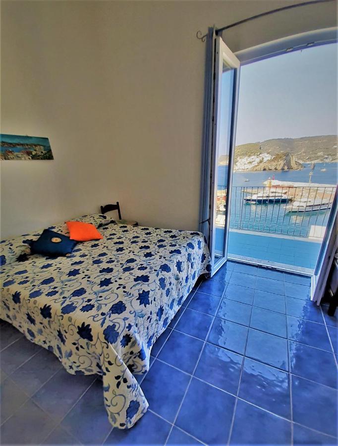 Maridea - Suarella Apartment Ponza Bagian luar foto